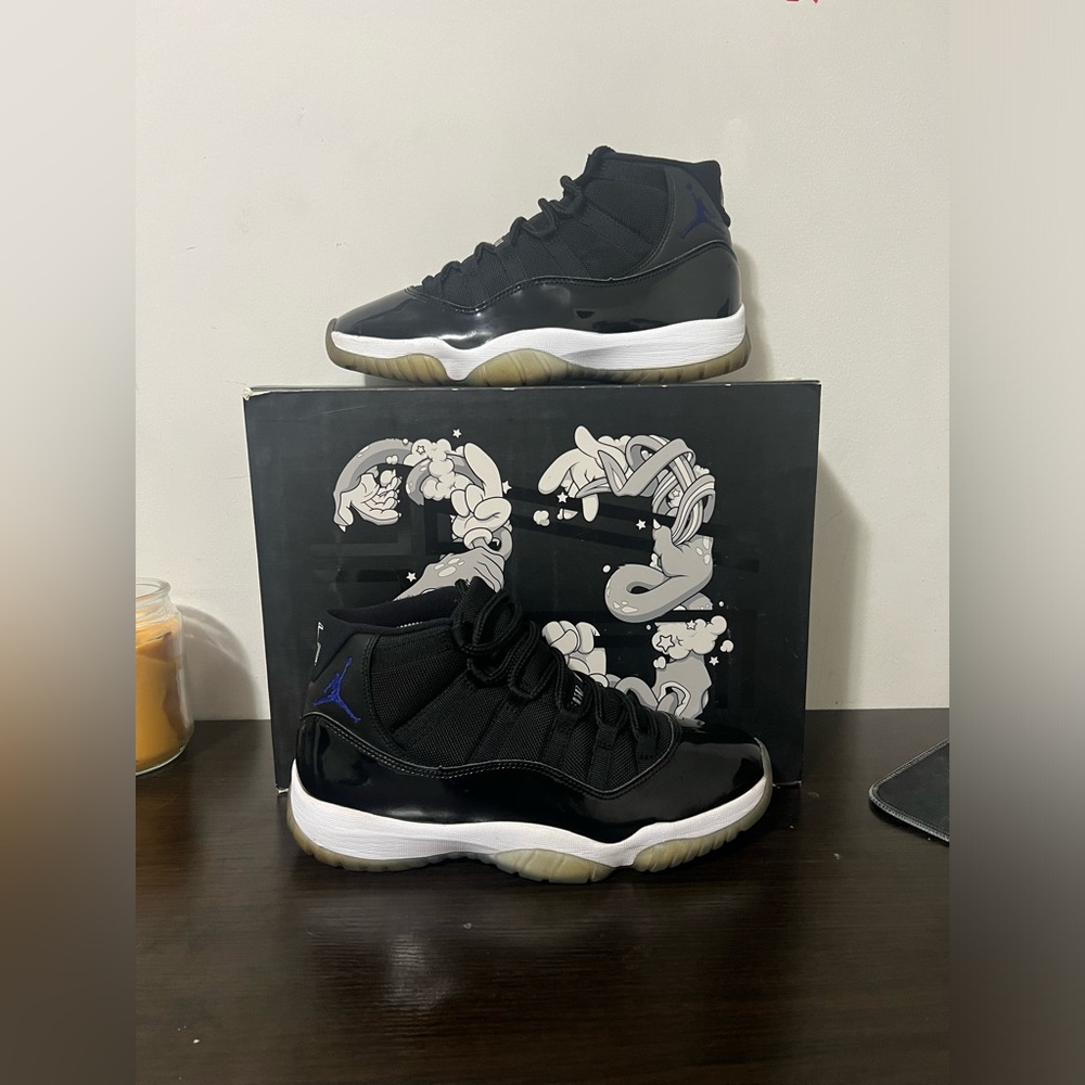 Jordan 11 Retro Space Jam (2016)
